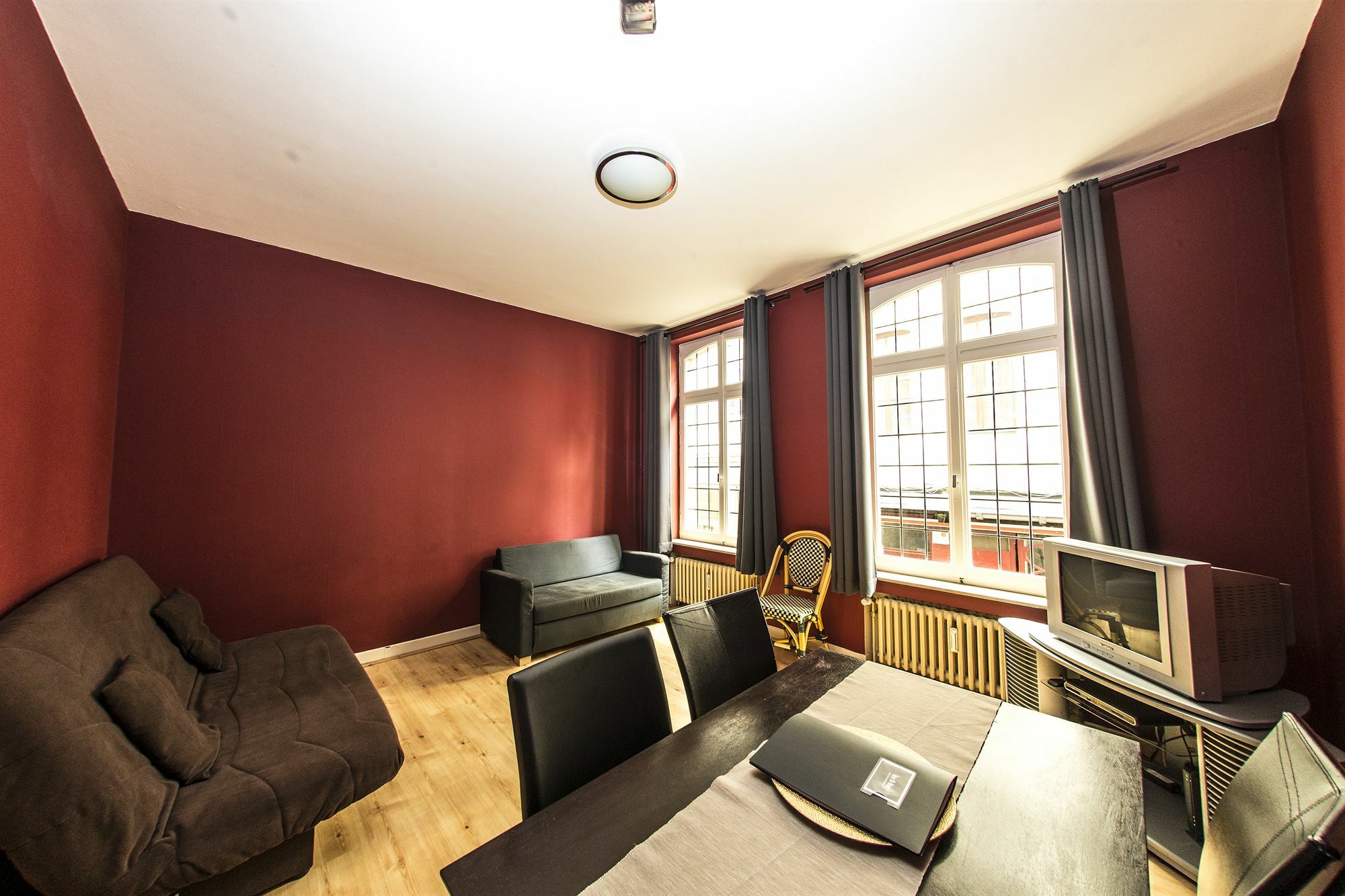 Rentbynight Aparthotel Brussel Eksteriør bilde